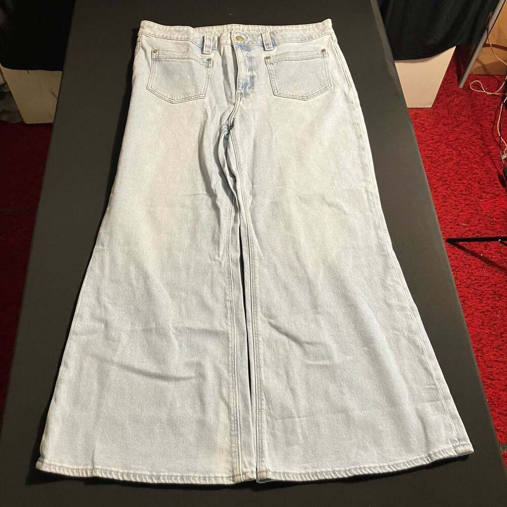American Eagle Light Wash Wide-Leg Denim Jeans size 14 short
